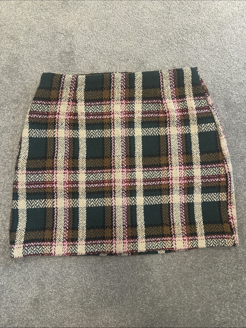SHEIN Plaid Tweed Mini Skirt in Green, Cream & Pink